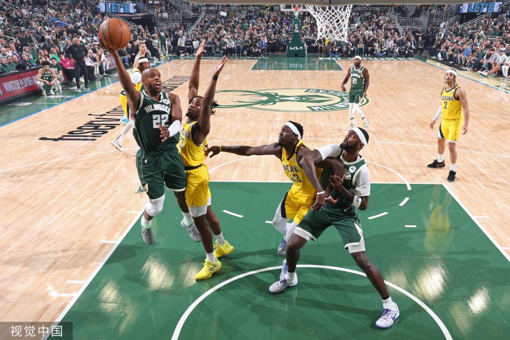 策应和长传 策应和长传