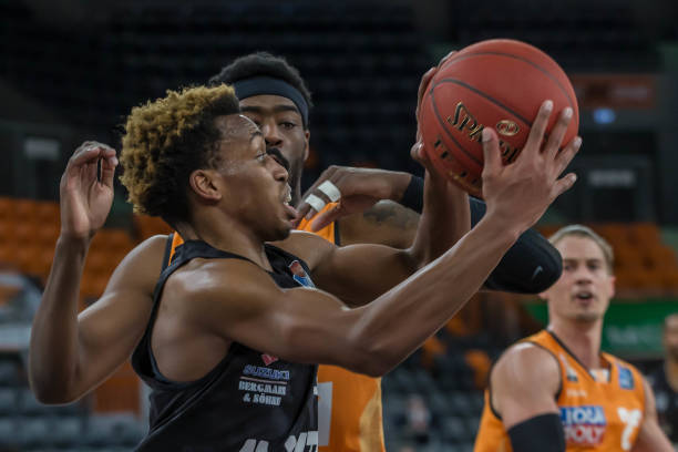 场比赛中 场比赛中